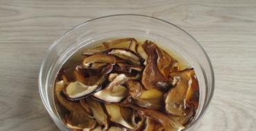 Грибной суп с перловкой из сушеных грибов — отличное первое блюдо для всей семьи Суп белыми сушеными грибами перловкой